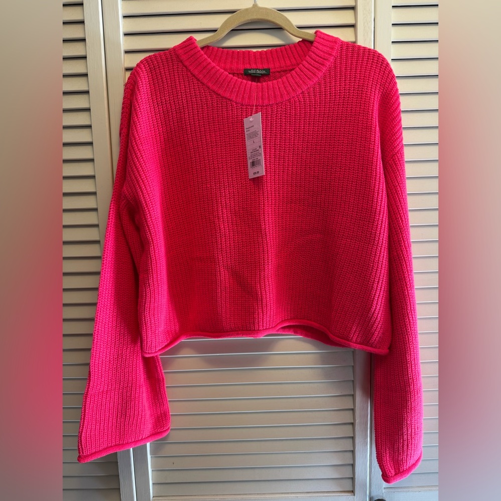 Wild Fable Large Bright Pink Knit Sweater. Measurements are in the Photos.
